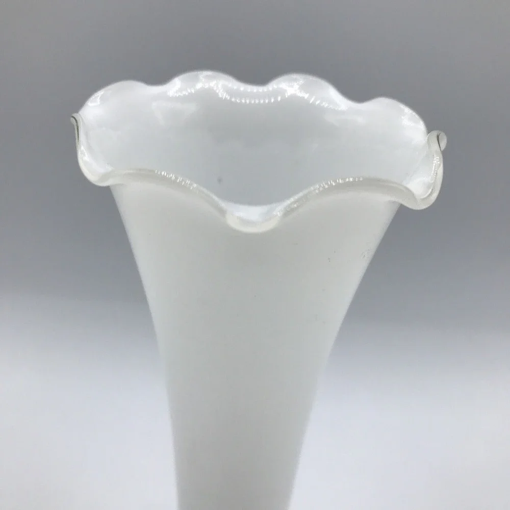 Glass Bud Vase with Ruffled Edge and‎ Floral Transfer Floral Deco